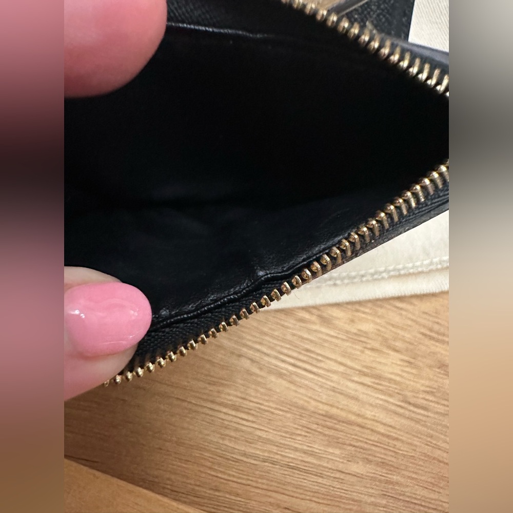 Louis Vuitton Reverse Monogram Zoe Wallet - Picture 5 of 7
